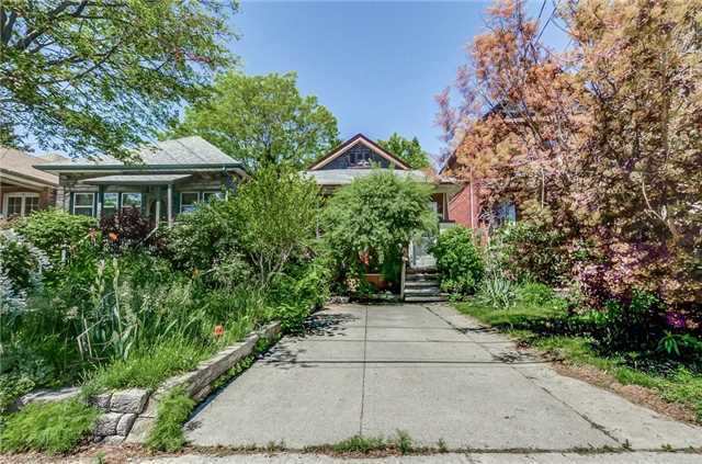 74 Gatwick Ave | Woodbine-Lumsden | Toronto | M4C1W5 | MLS E3835221 74 Gatwick Ave | Woodbine-Lumsden | Toronto | M4C1W5 | MLS E3835221