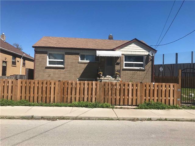 66 Craydon Ave | Mount Dennis | Toronto | M6M2C7 | MLS W3827984 66 Craydon Ave | Mount Dennis | Toronto | M6M2C7 | MLS W3827984